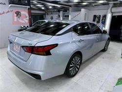 نيسان ألتيما